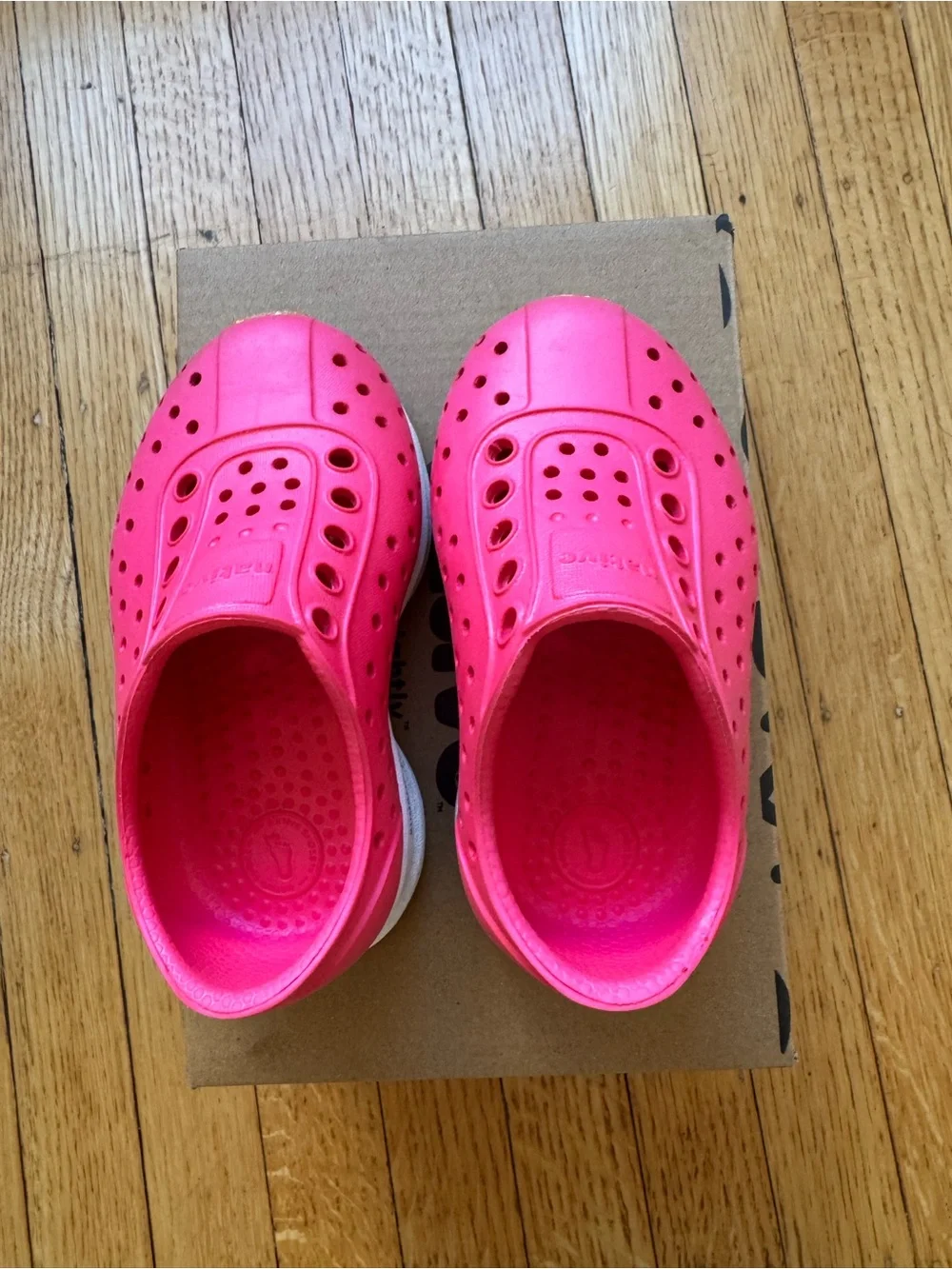 Native Robbie Sugarlite Pink Slip On Shoes size toddler 5